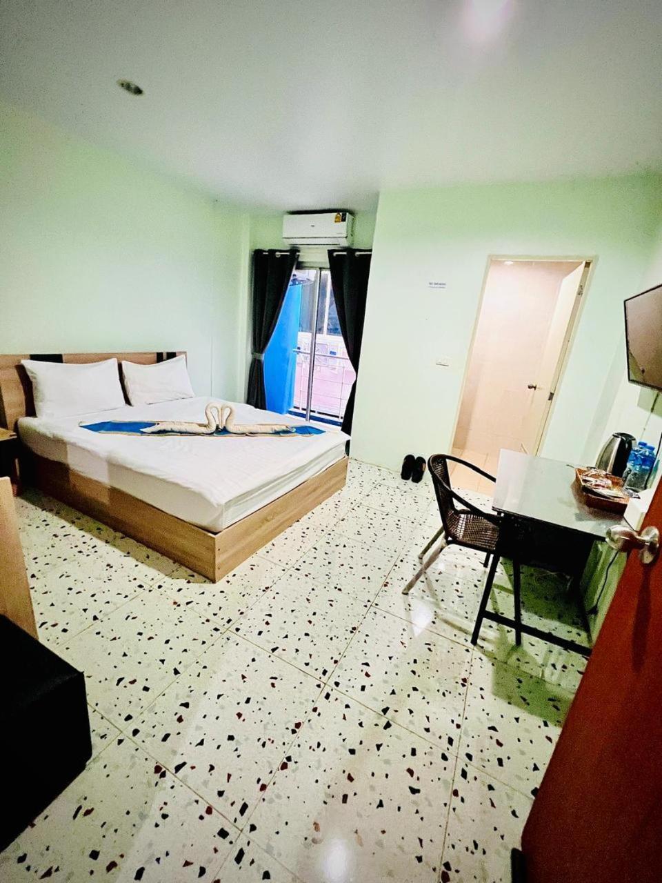 Blue Pearl Shore Patong